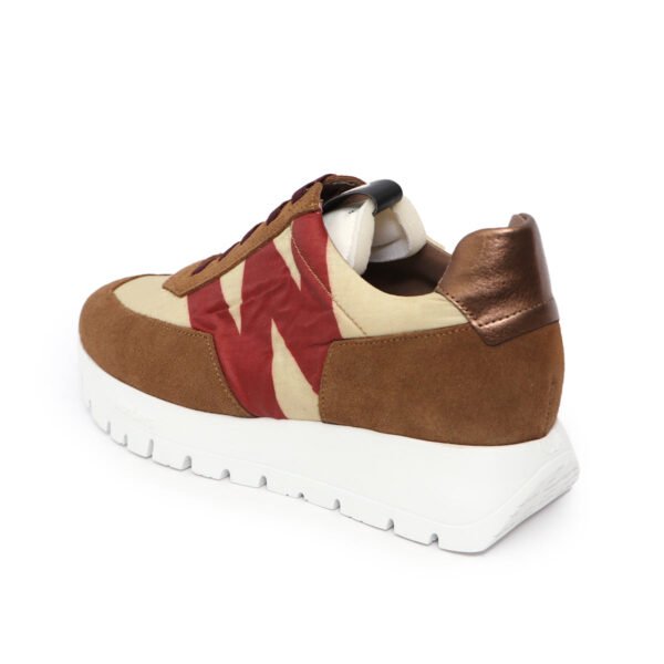 BenitaCamelWondersflySneakers - Image 3